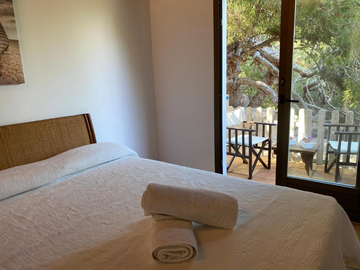 La Pergola Hostel Es Pujols Ngoại thất bức ảnh